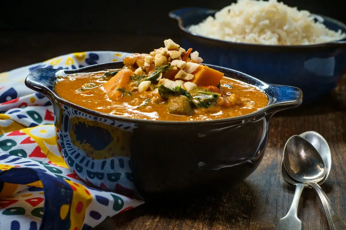 Plat de curry de légumes avec riz