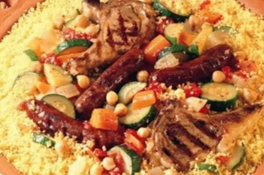 Couscous avec viande et légumes